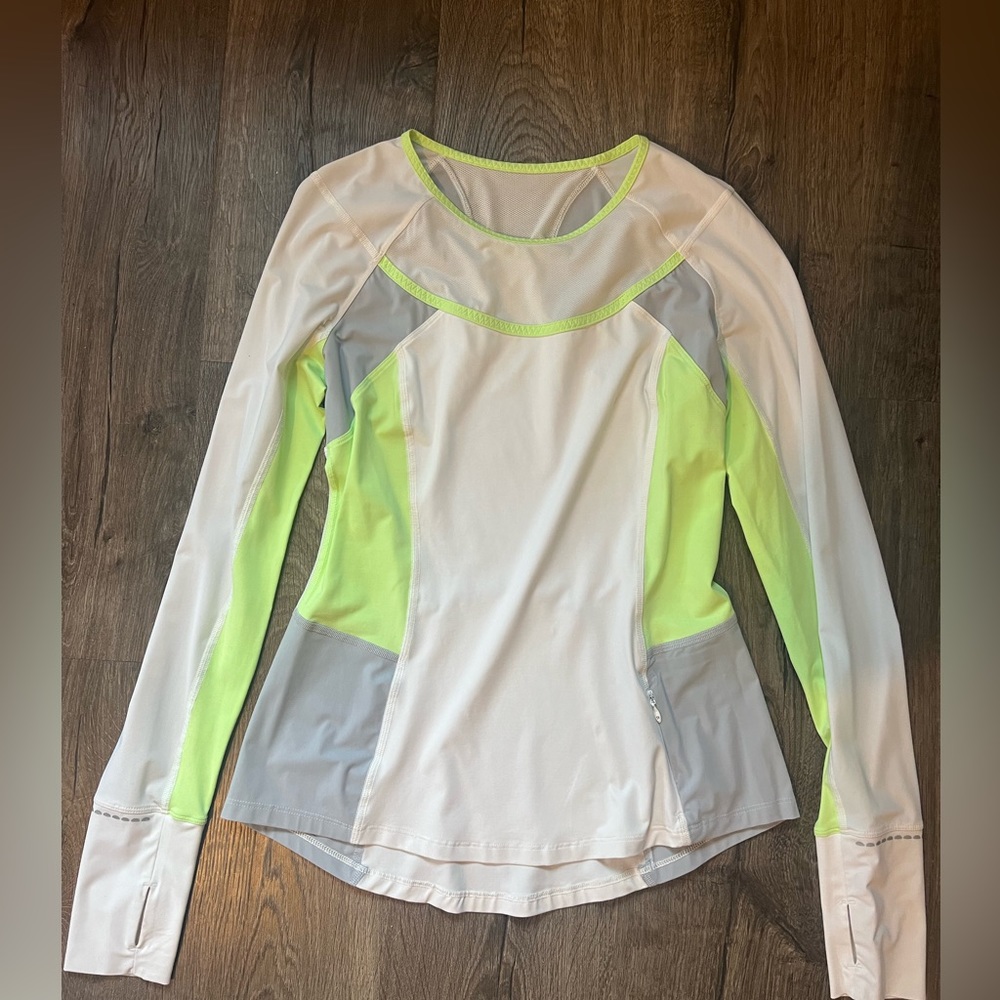 Lululemon long sleeve top size 8 - like new